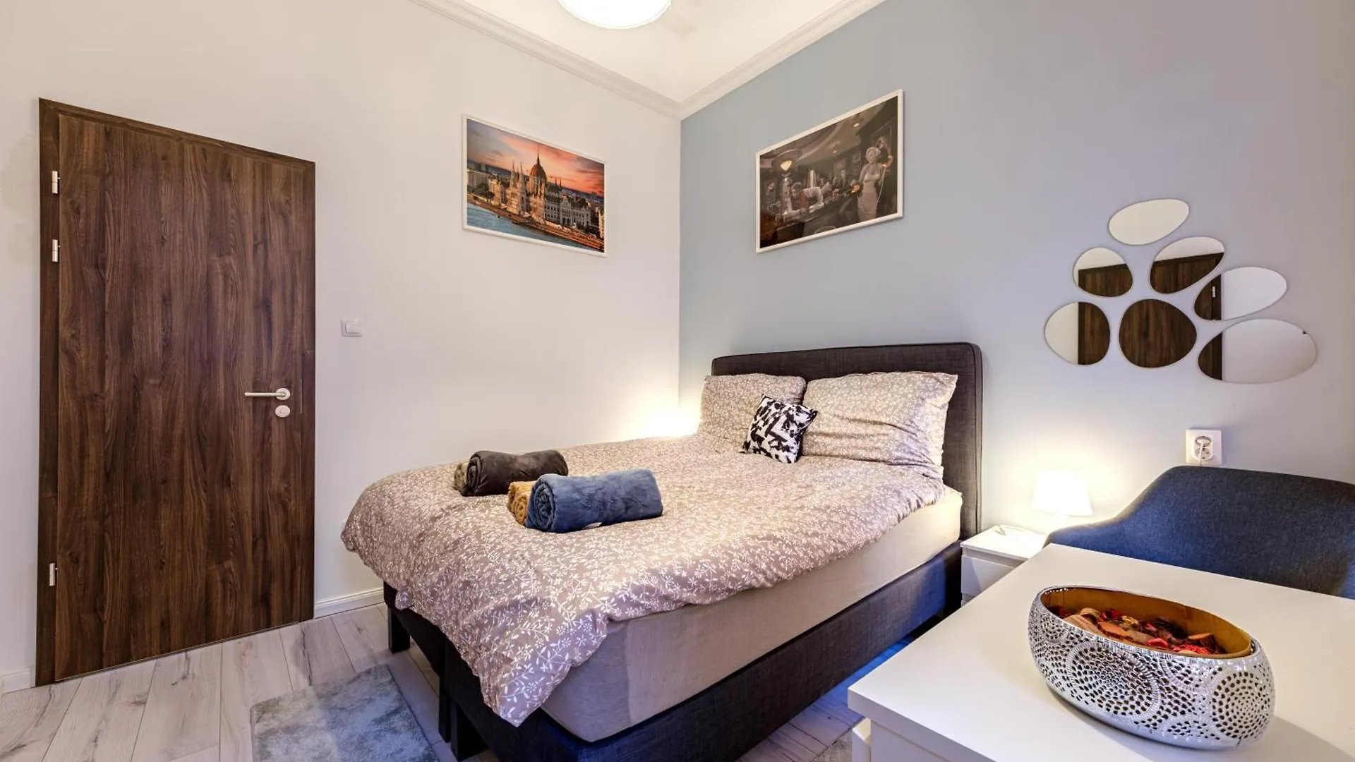Soho Downtown Apartment Budapest